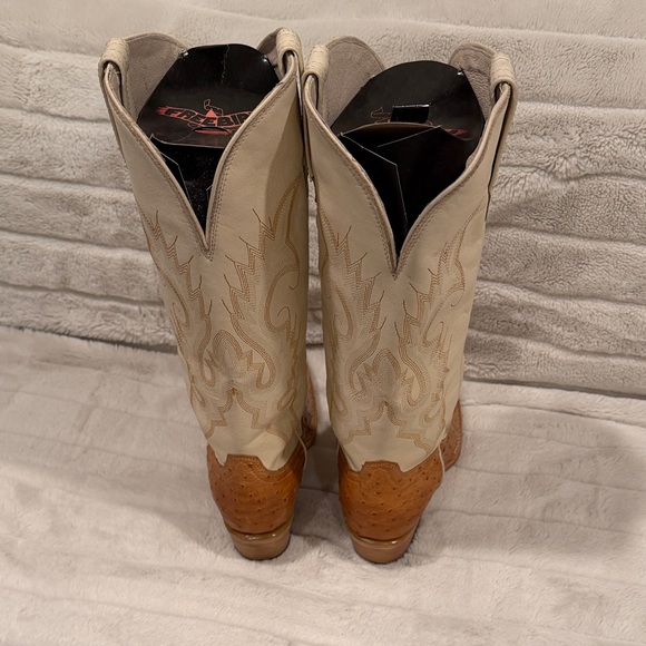 Freebird woodland wheat ostrich Cream and Brown Heeled Boots - Picture 3 of 9